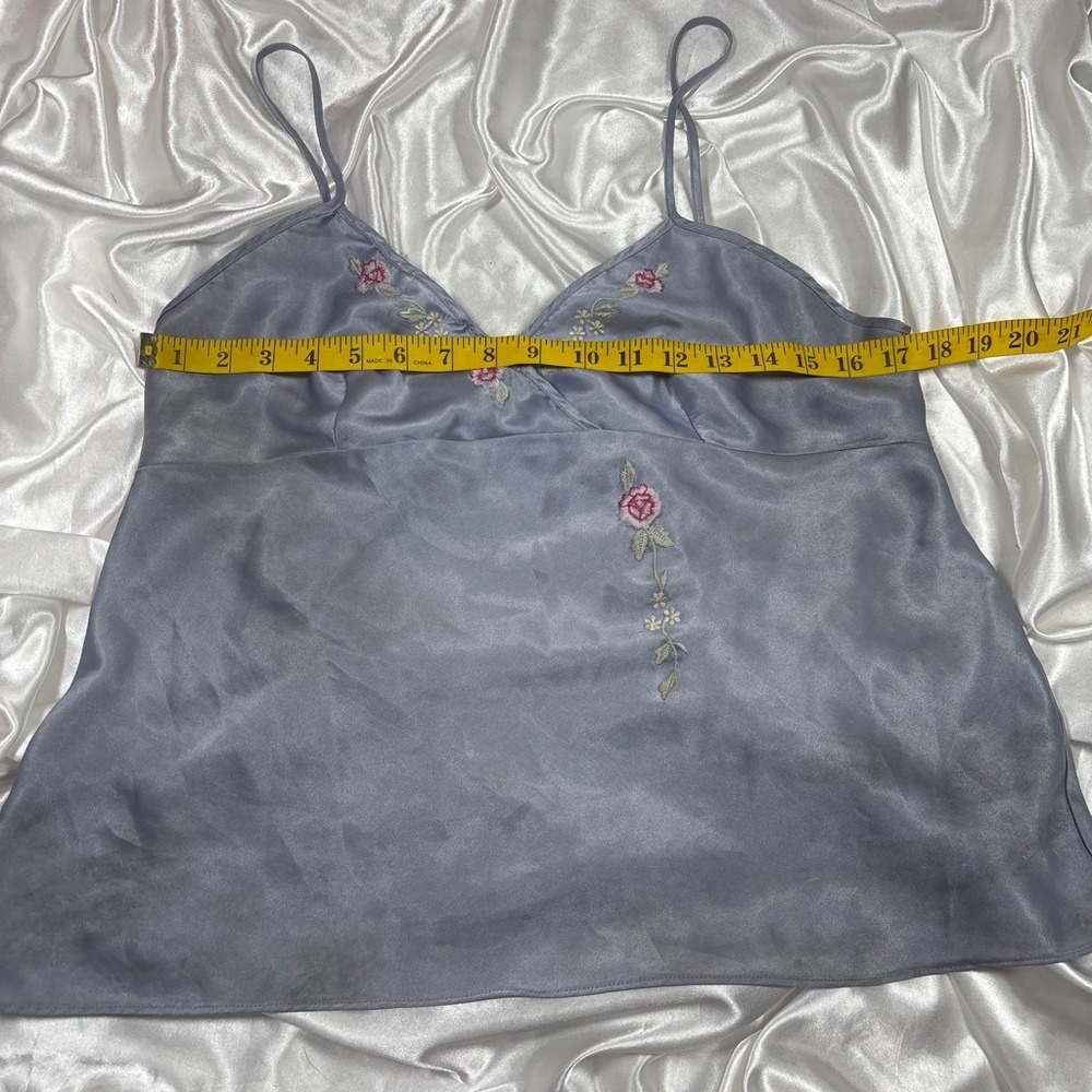 y2k Camisole Top Periwinkle Blue Fair Floral Embroidered Satin Secret Treasures - Picture 4 of 6